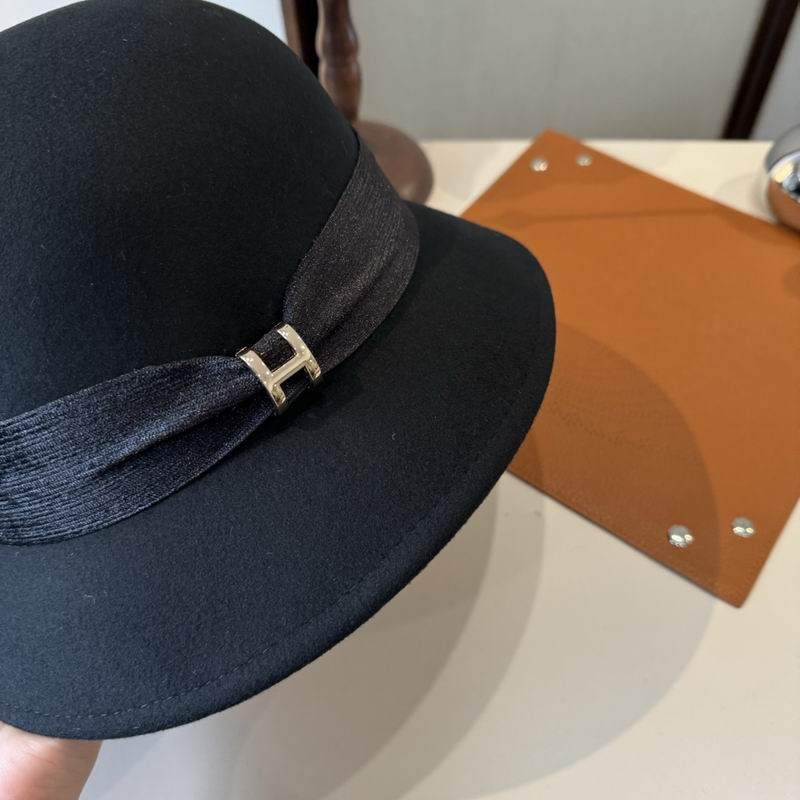 Hermes top hat (517)