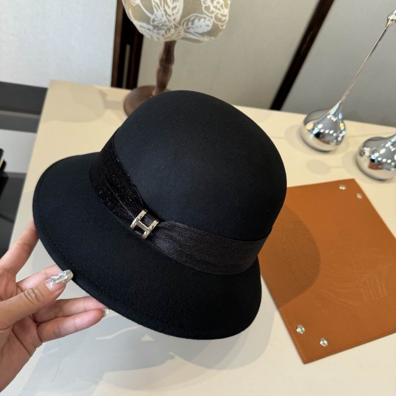 Hermes top hat (519)