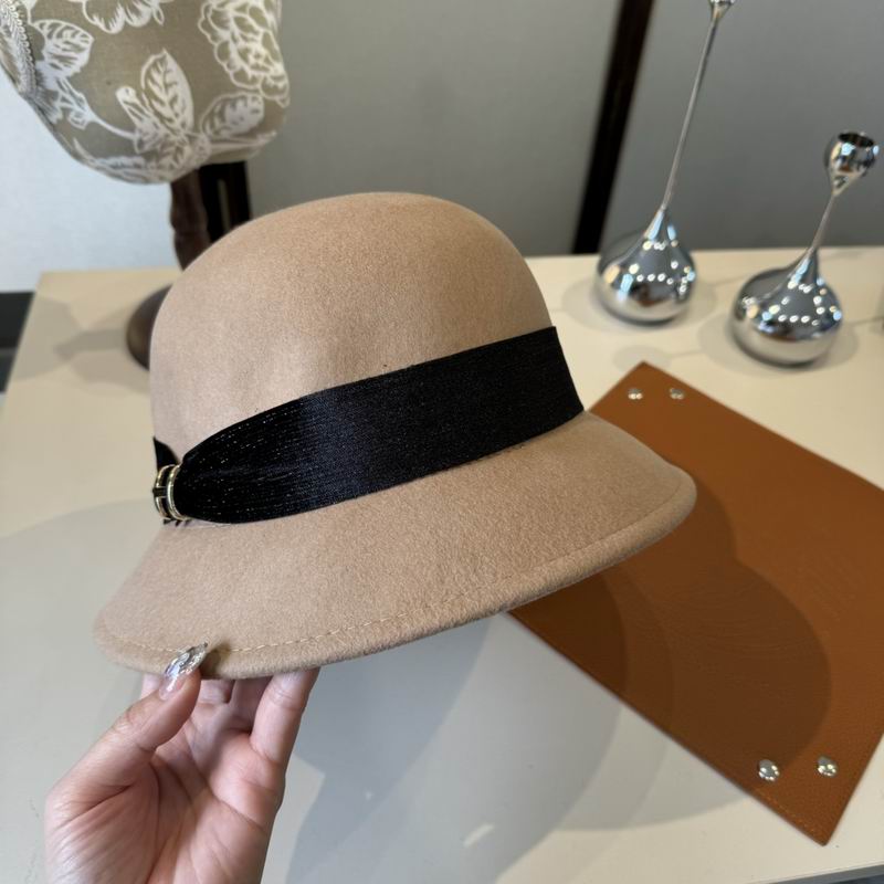 Hermes top hat (524)