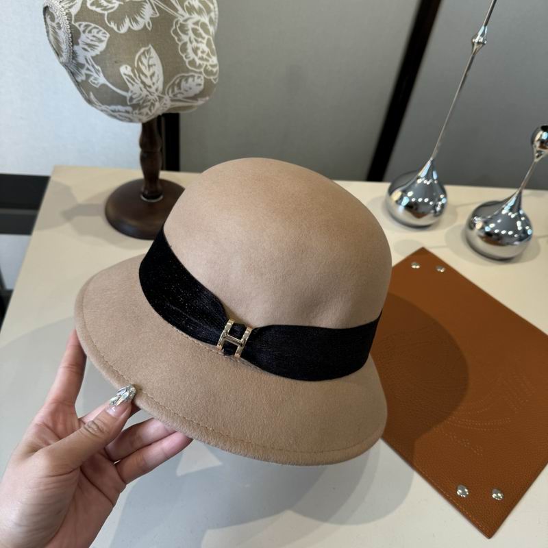 Hermes top hat (525)