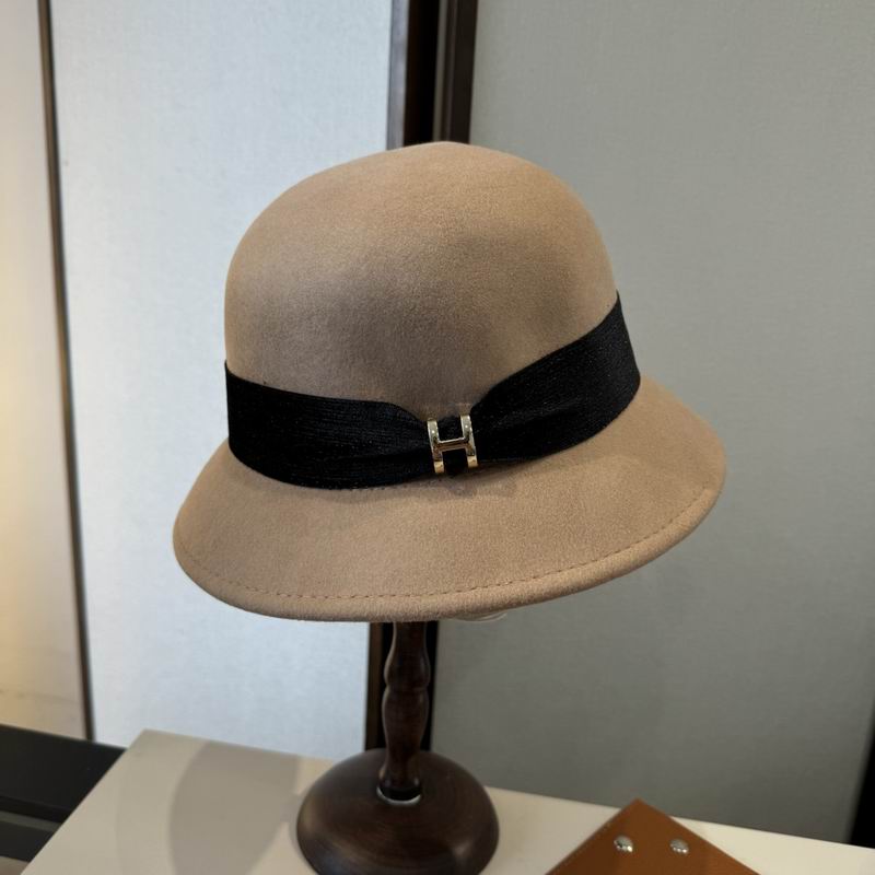 Hermes top hat (528)