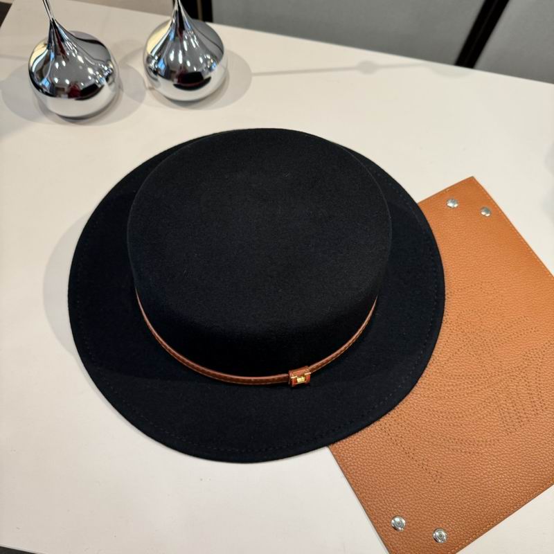 Hermes top hat (605)