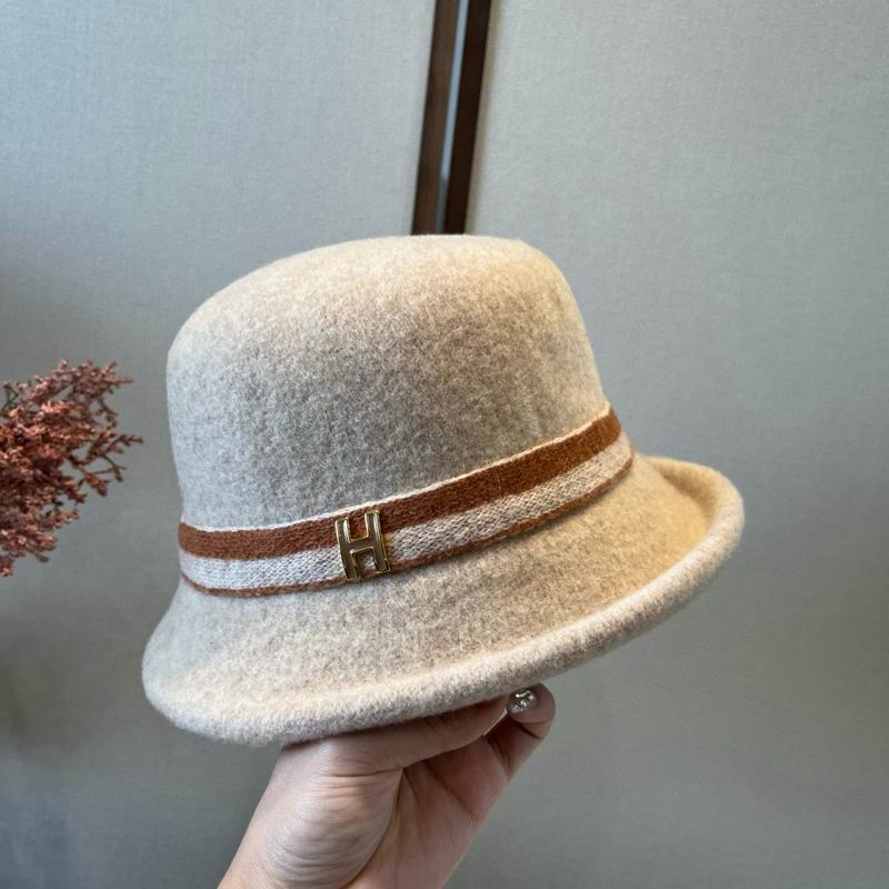 Hermes top hat (80)