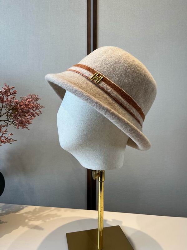 Hermes top hat (81)