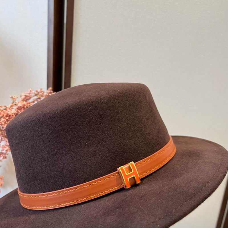 Hermes top hat (907)