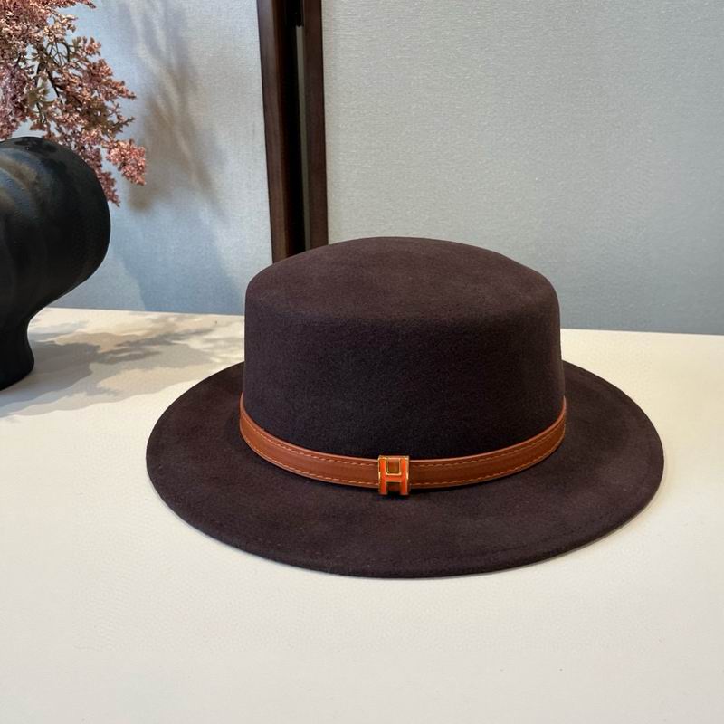 Hermes top hat (912)