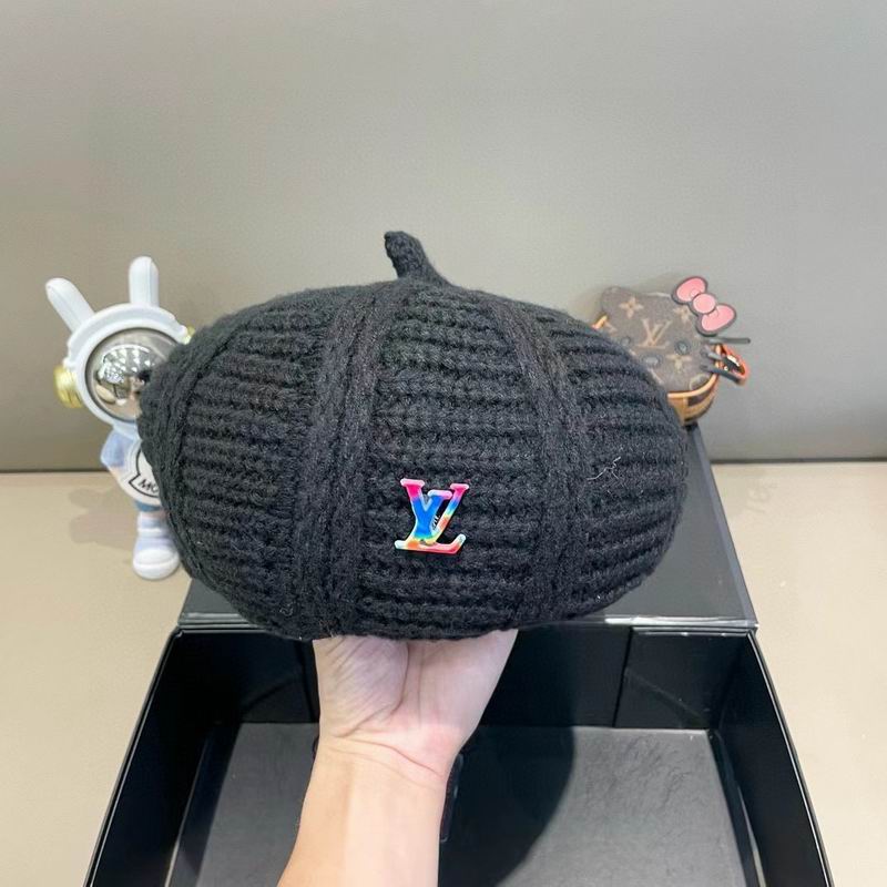 LV Beret (12)