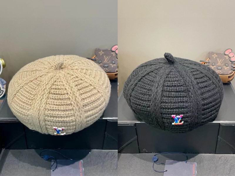 LV Beret (5)