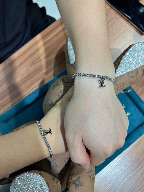 LV Bracelet 07yxq04 (4)