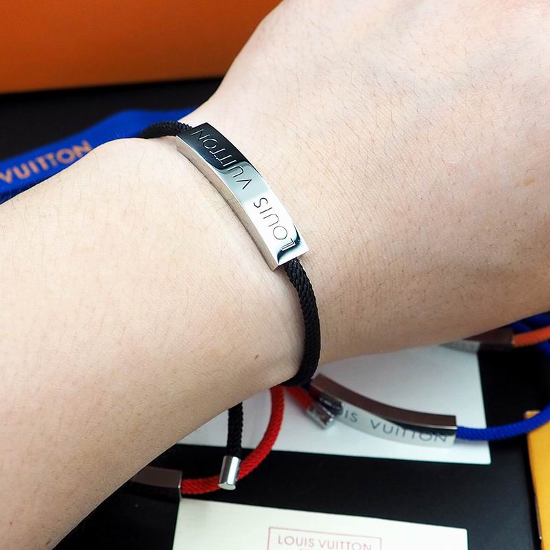 LV Bracelet 07yxq10 (5)
