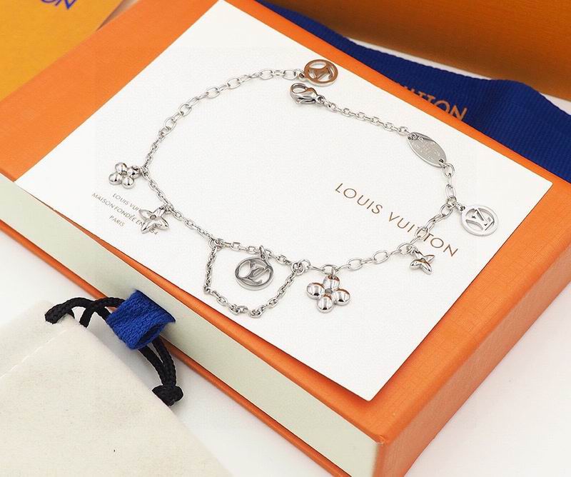 LV Bracelet 07yxq17 (7)