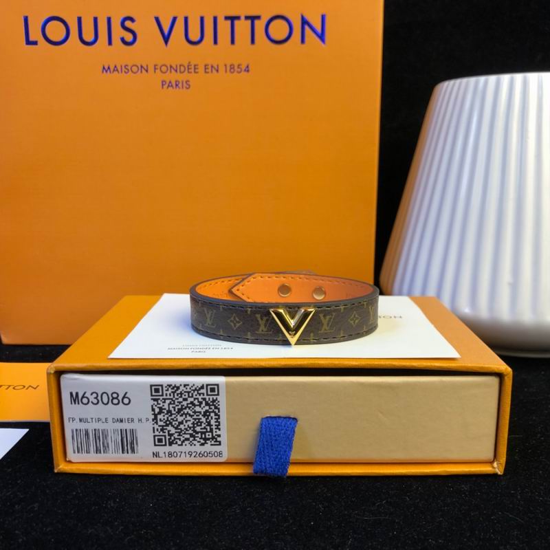 LV Bracelet 07yxq18 (5)