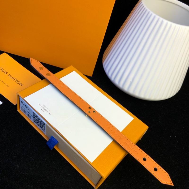 LV Bracelet 07yxq18 (9)