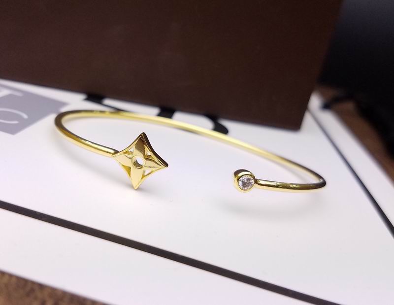 LV Bracelet 07yxq22 (6)