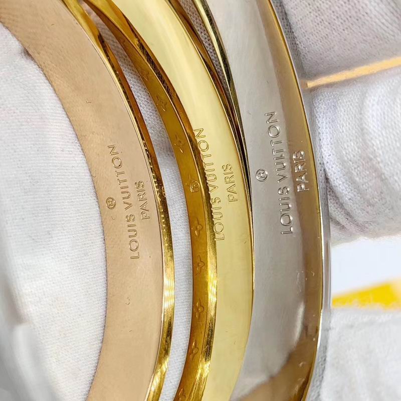 LV Bracelet 07yxq23 (8)