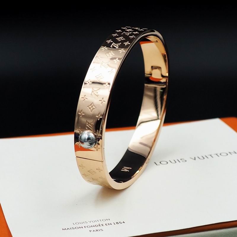 LV Bracelet 07yxq24 (4)