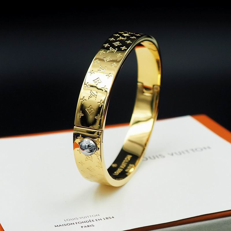 LV Bracelet 07yxq24 (5)