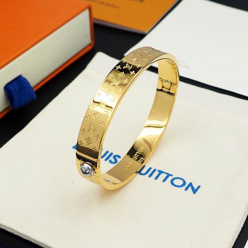 LV Bracelet 07yxq24 (8)