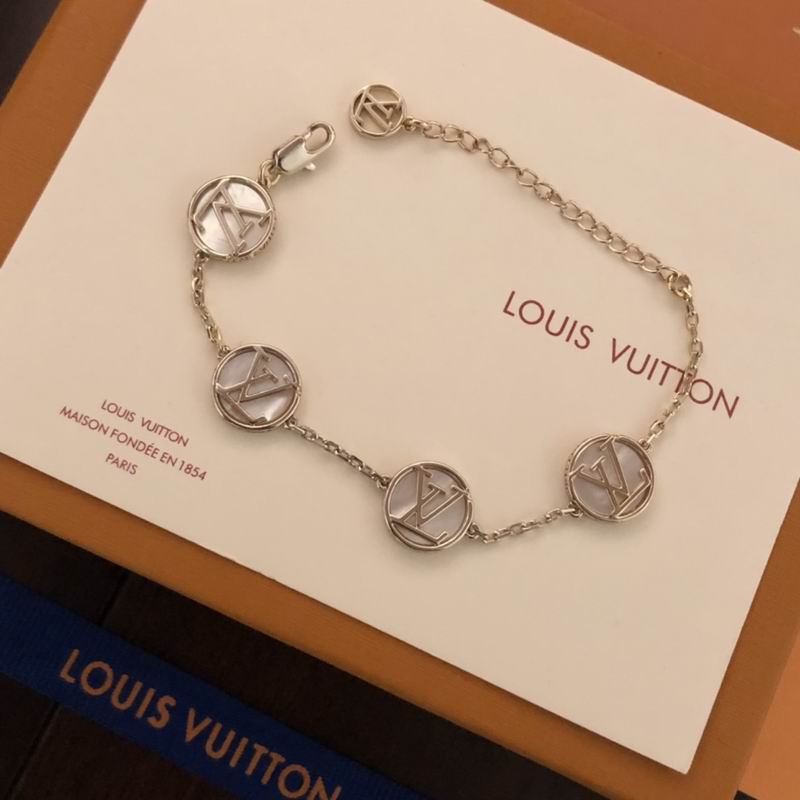 LV Bracelet 07yxq27 (2)