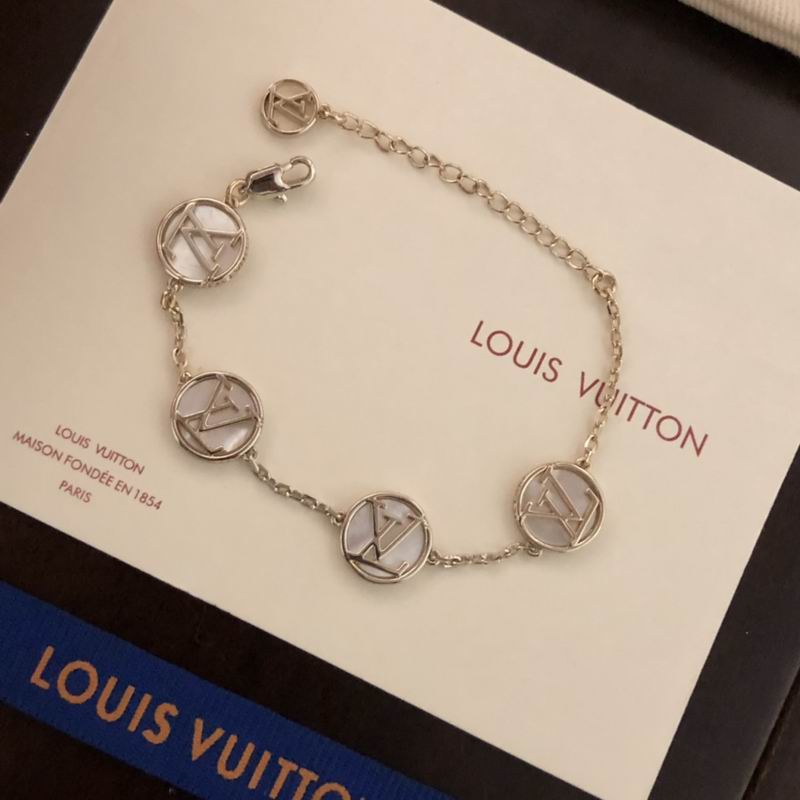 LV Bracelet 07yxq27 (3)