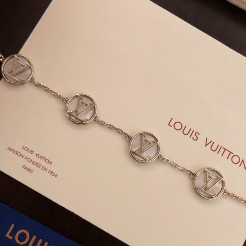 LV Bracelet 07yxq27 (4)