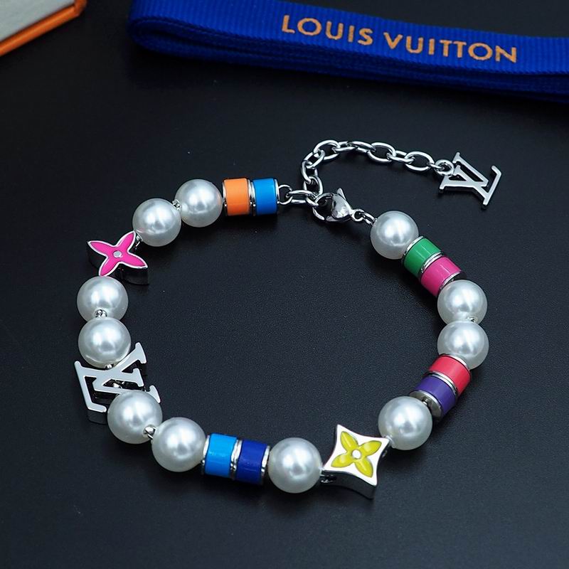 LV Bracelet 07yxq29 (5)