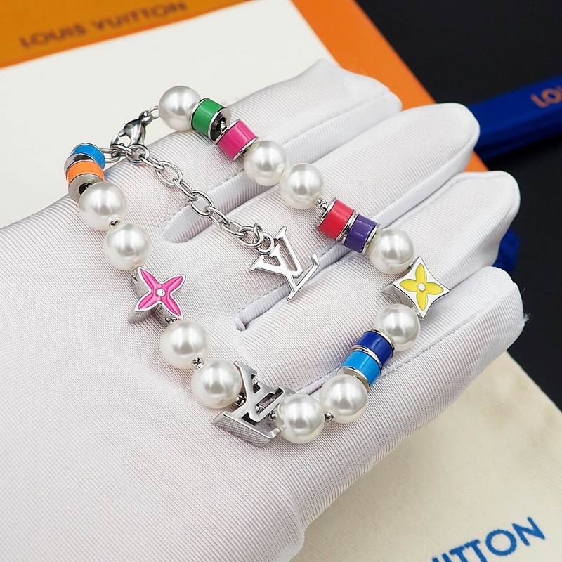 LV Bracelet 07yxq29 (7)