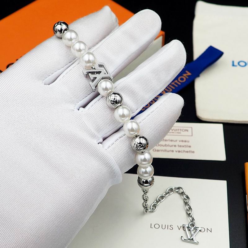 LV Bracelet 07yxq30 (5)