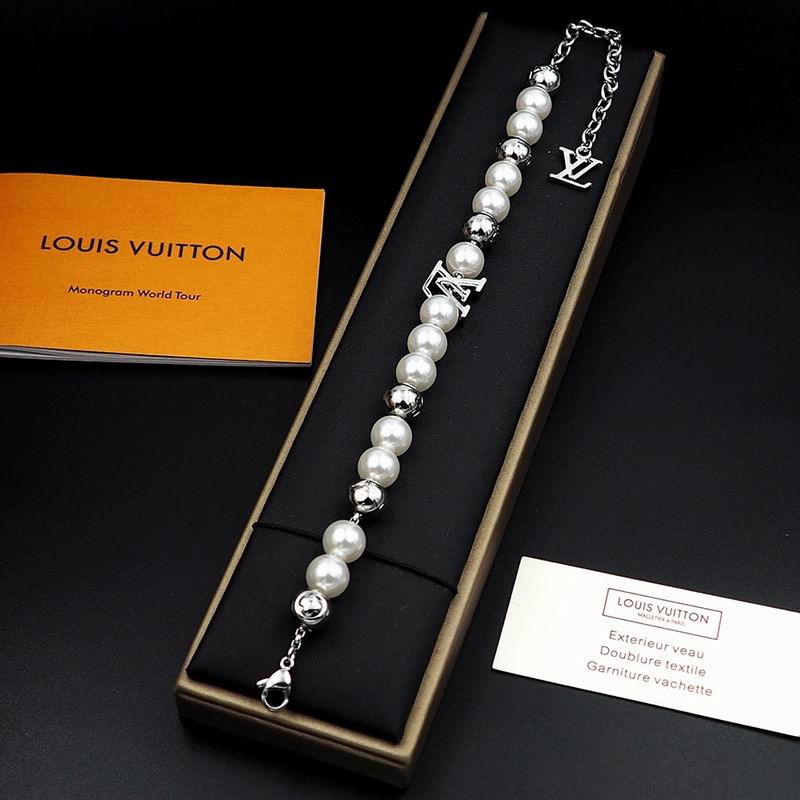 LV Bracelet 07yxq30 (7)