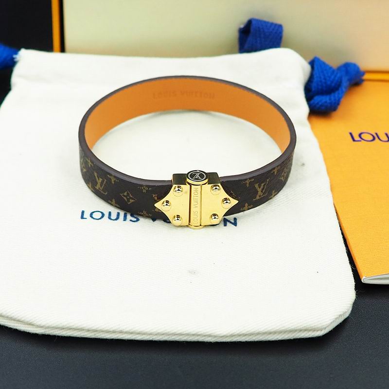 LV Bracelet 08yxq22 (2)