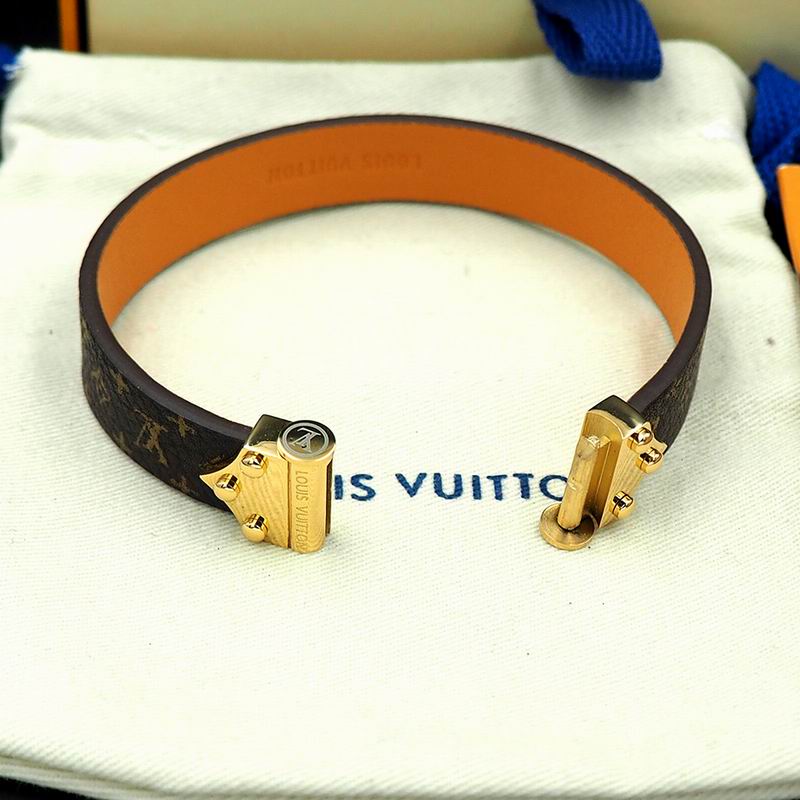 LV Bracelet 08yxq22 (7)