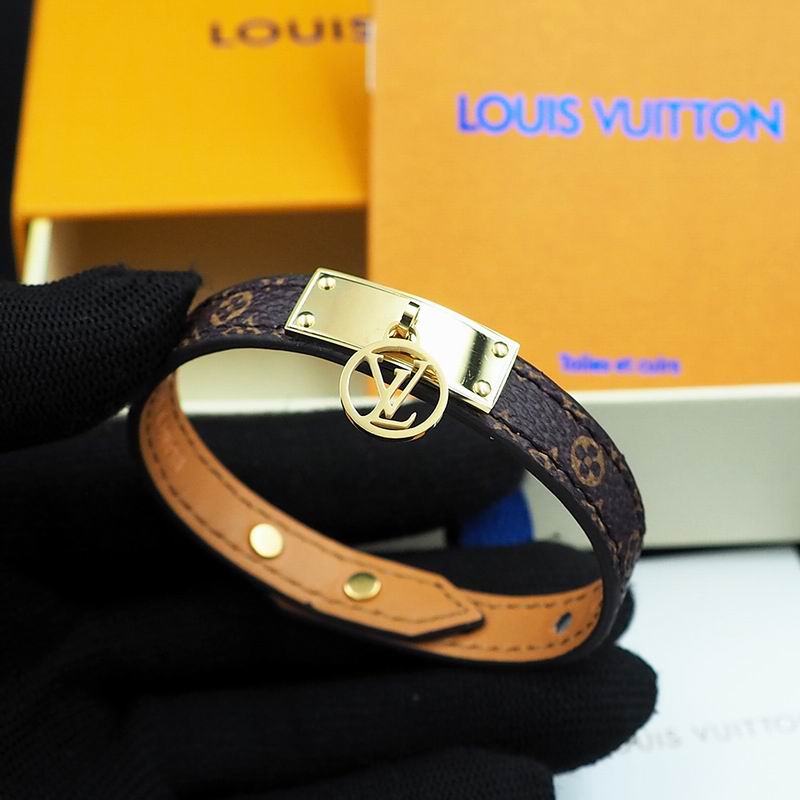LV Bracelet 08yxq28 (9)