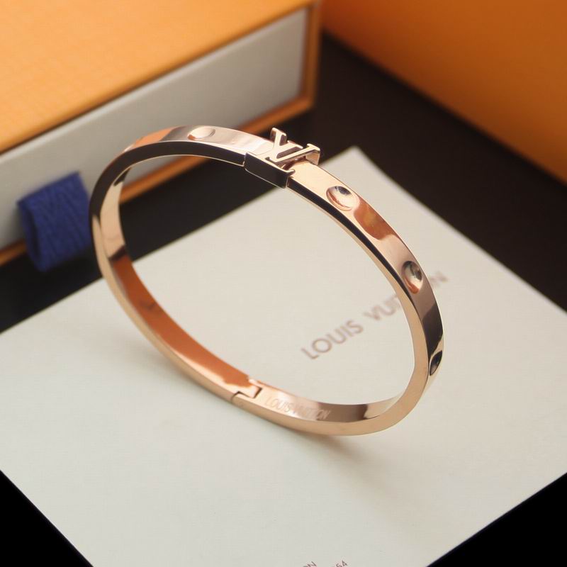 LV Bracelet 08yxq29 (9)