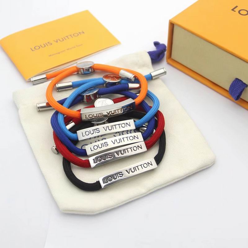 LV Bracelet 09yxq02 (4)