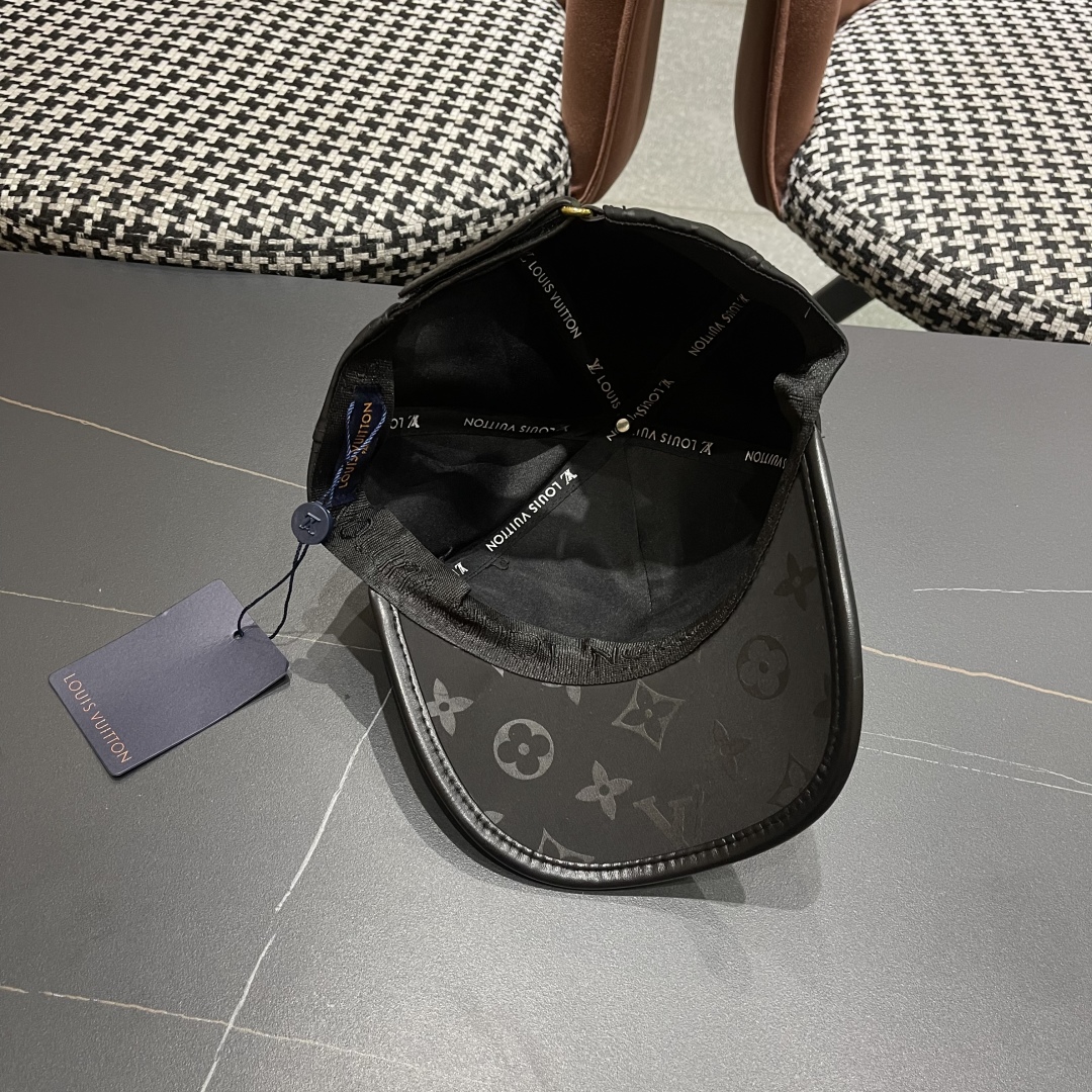 LV Cap (25)