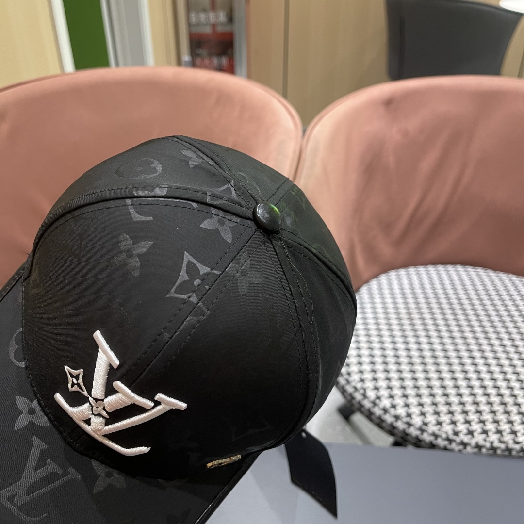 LV Cap (26)