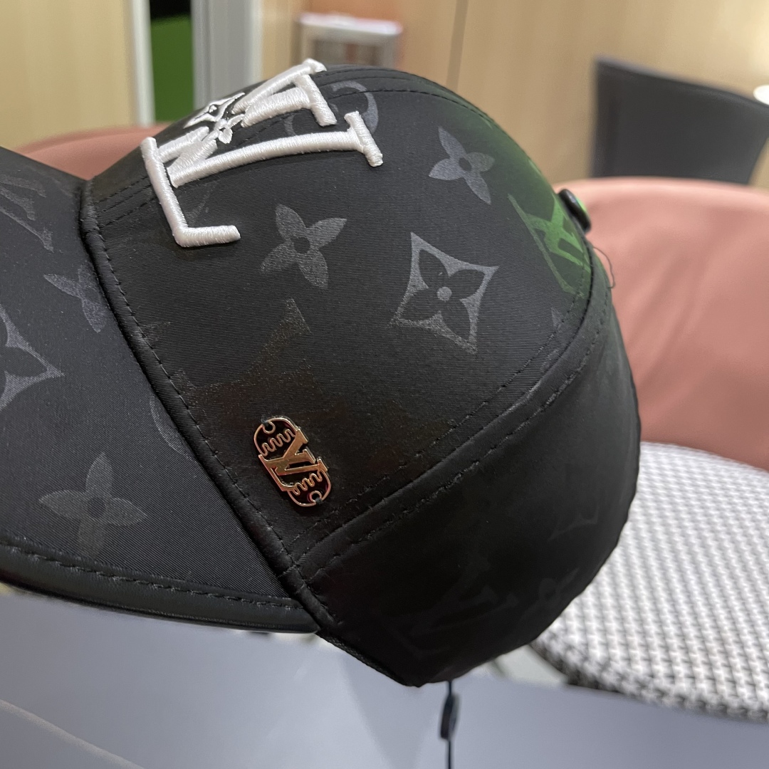LV Cap (27)