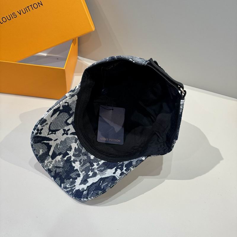 LV Cap (362)