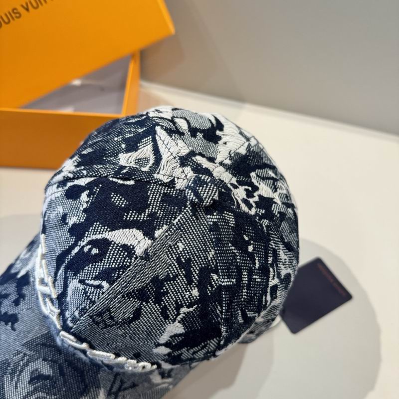 LV Cap (368)