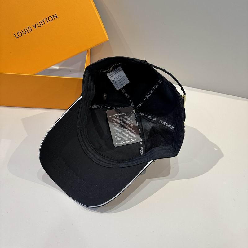 LV Cap (370)