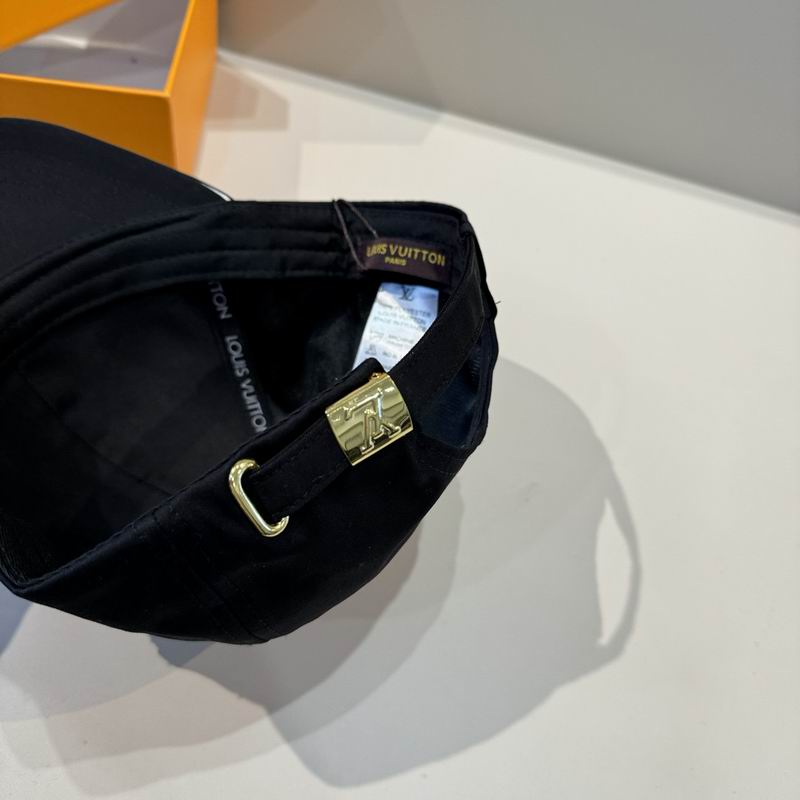 LV Cap (372)