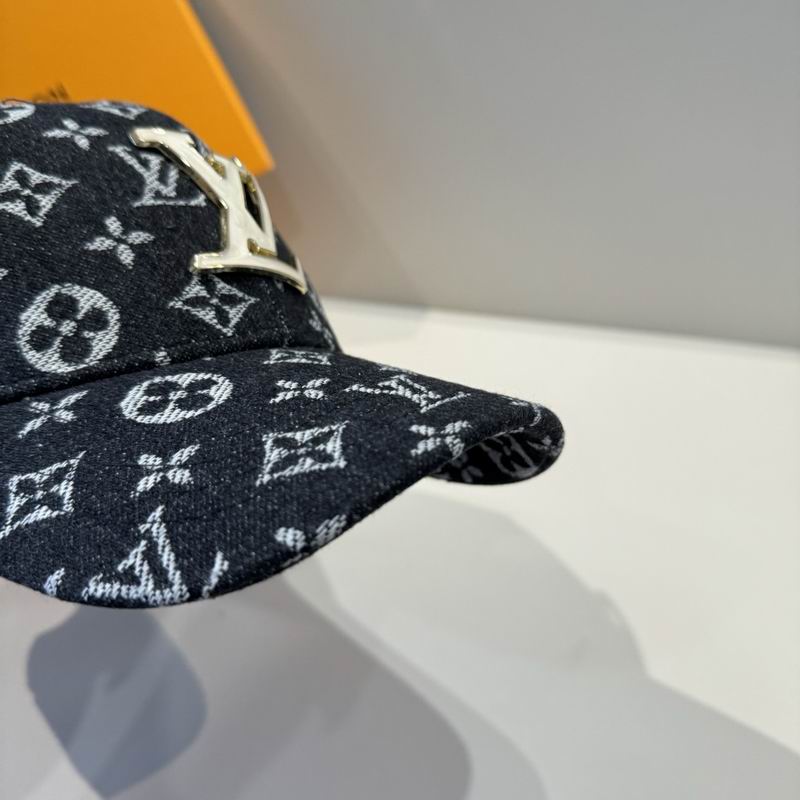 LV Cap (381)