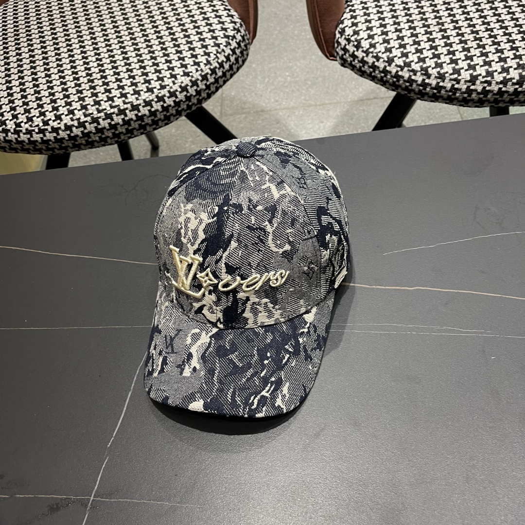 LV Cap (41)