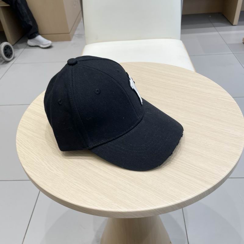 LV Cap (679)
