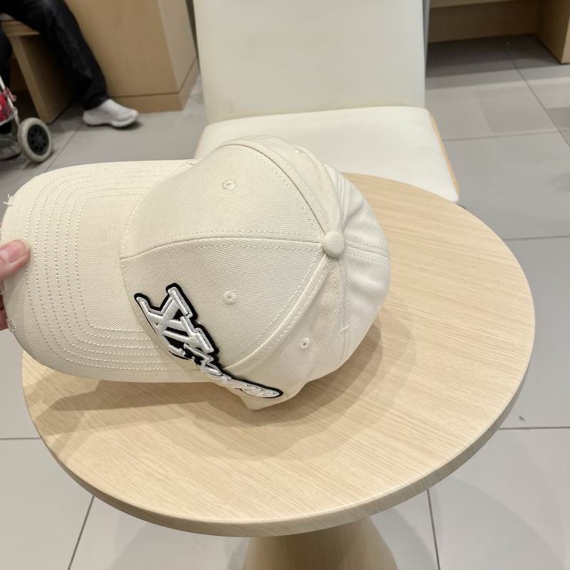 LV Cap (685)