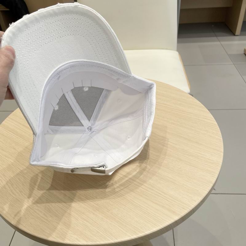 LV Cap (691)