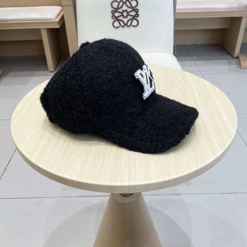 LV Cap (822)