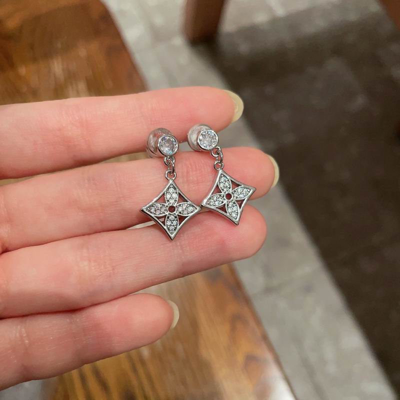 LV Earring 07yxh14 (6)