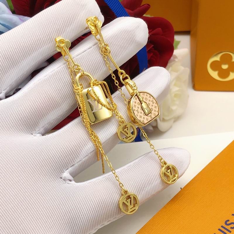 LV Earring 07yxq01 (6)