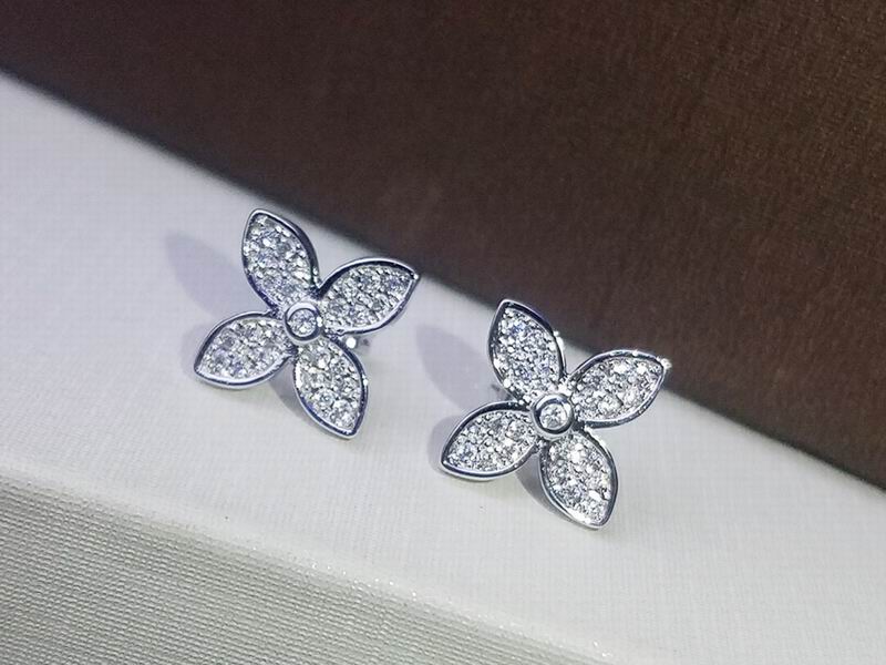 LV Earring 07yxq07 (7)